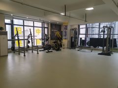 器械区-中田健身工作室(绿地大道店)