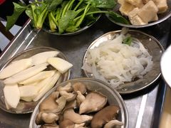 -月圆火锅(宁海东路二店)