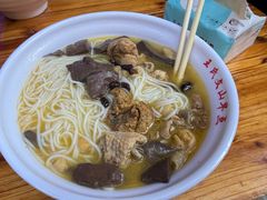 -文山荷鲜居(翠湖店)