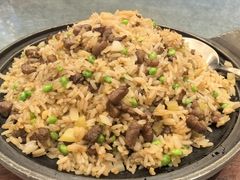 酸菜和牛炒饭-悦湖公馆