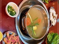 -老石黑山羊毛驴肉火锅(金凯广场店)