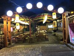 -百里峡七彩艺术小镇