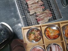 -马路牙子烧烤音乐酒馆(望京店)