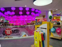 -m豆巧克力世界(上海世茂广场店)