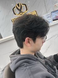 -尤司男士国潮理发馆