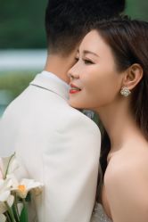 -莫兰迪婚纱摄影