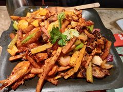 -炭舍干锅·烤鱼(扬名广场店)