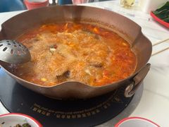 -毛辣果·贵州红酸汤牛肉火锅(西单店)