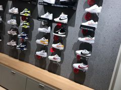 -NIKE(虹悦城店)