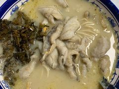 招牌黄鱼面-明呈黄鱼面馆(斜土路店)