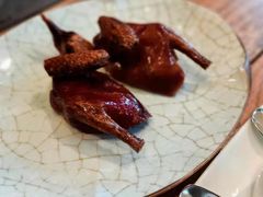 脆皮妙龄鸽-新荣记(新源南路店)