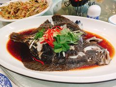 清蒸多宝鱼-红色根据地文化主题酒店(太湖街店)