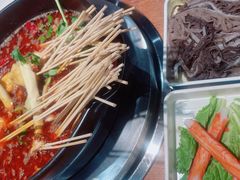 -泥锅串串香(学院路店)