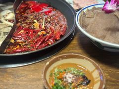 -萍姐火锅·公路夜市(武汉首店)