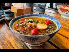 成都老坛酸菜牛腩面-千金一碗·宝岛一村(韩国街店)
