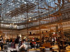 -乐蓬马歇百货公司(Rive Gauche)