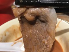 -虾弄弄海派小龙虾·牛羊蝎子火锅