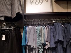 -H&M(天一广场店)
