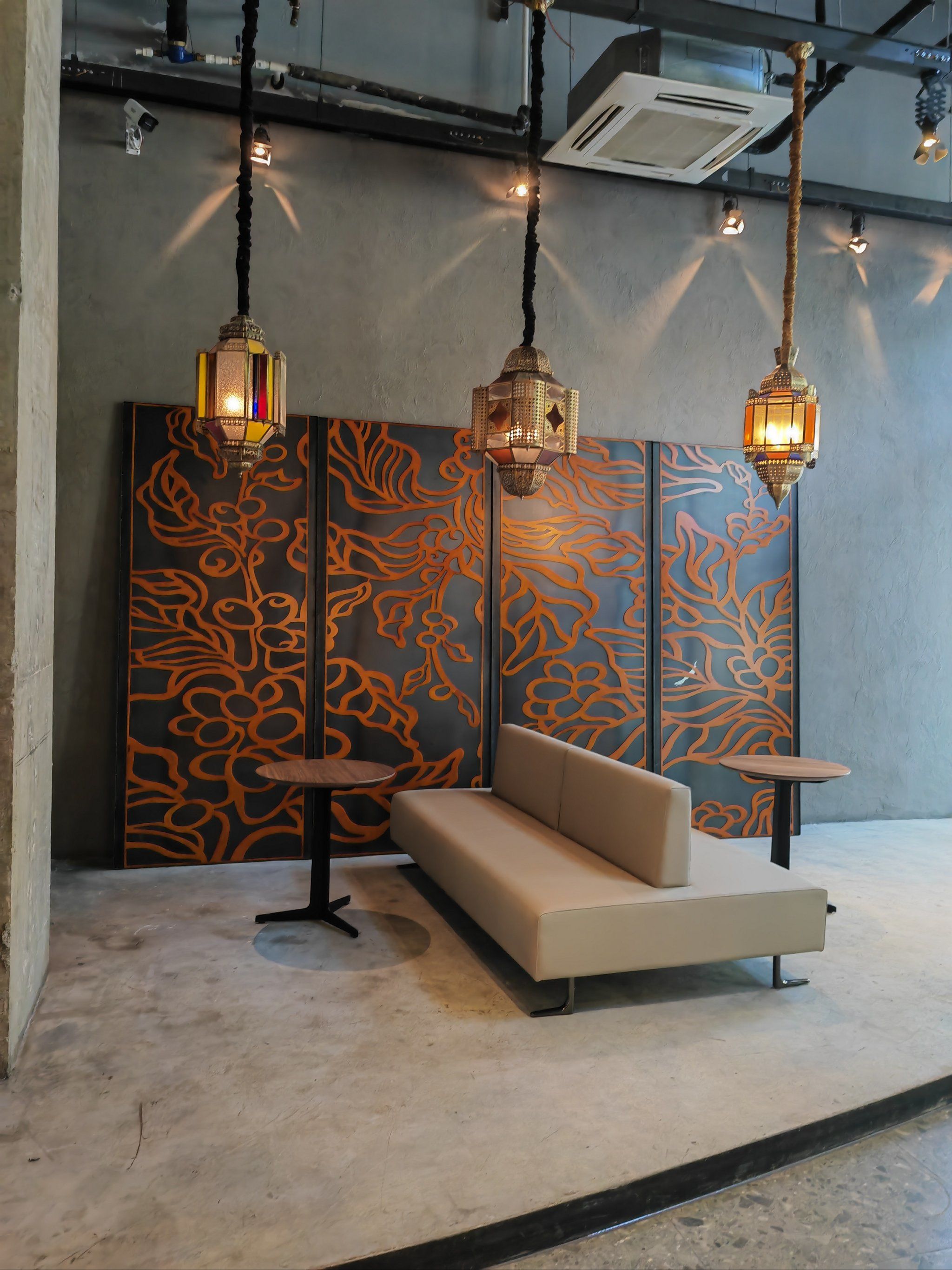 重新装修的漫咖啡,感觉还挺不错的,济易的