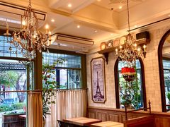 靠窗位-玛格萝妮比萨屋(四平店)