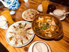 -东家小院金汤酸菜鱼(南阳路店)