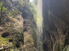 -龙水峡地缝景区
