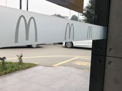 -麦当劳(国际社区店)