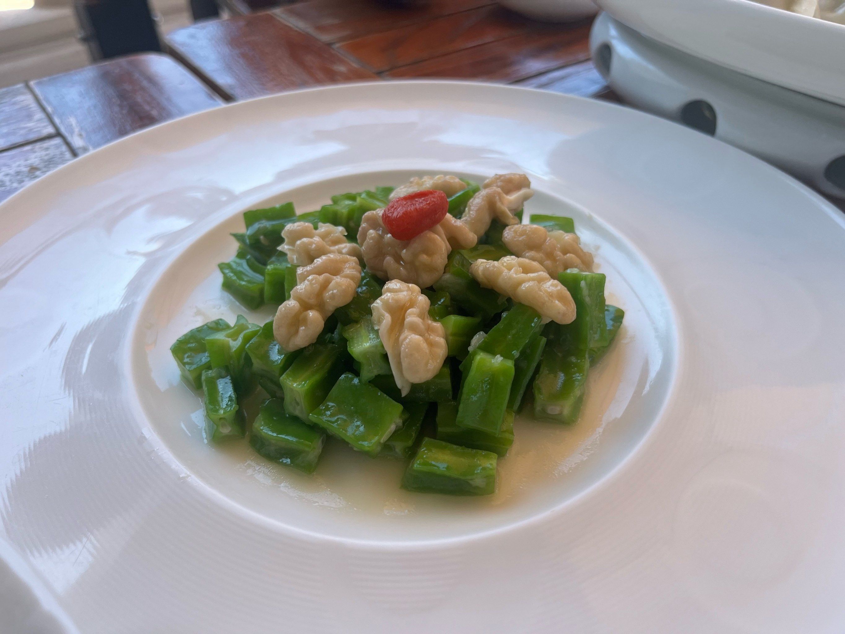 大连美食探寻之旅—东港喜鼎海胆水饺