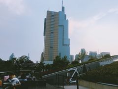 -UNI UNI(环亚凯瑟琳店)