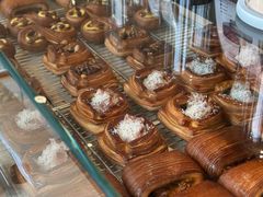 -VERIE BAKEHOUSE