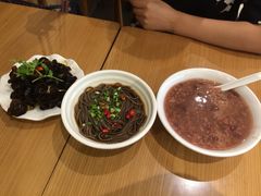 掘根粉-蓉李记成都名小吃(武汉菱角湖万达店)