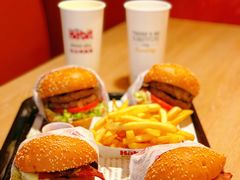 -The Habit Burger Grill 哈比特汉堡(复兴soho店)