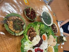 -沐毫傣泐云南菜孔雀宴•手抓饭傣味烧烤(曼听公园店)