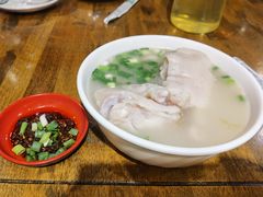 -雷祖芳老妈蹄花店