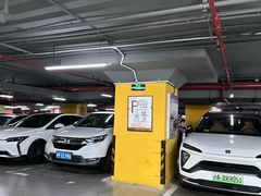 -中山公园-龙之梦停车场