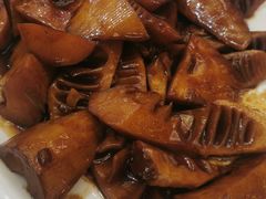 -上海怡沁园度假酒店