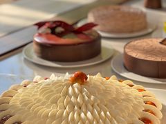 -VERIE BAKEHOUSE