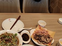 -六泰居·尔滨地标·东北菜(泰山路店)