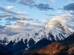 -贡嘎雪山