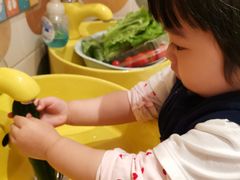 -小门牙好性格托育(北外滩中心)