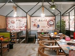 大堂-美膳居川菜馆油焖大虾烧烤(卓刀泉店)