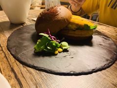 -HIGH FIVE哈福手工汉堡(桂林路店)