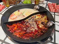 -朱光玉火锅馆(小寨原力场店)