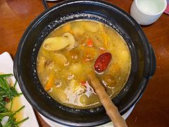 -老滇山寨•云南特色菜•地方菜•民族风情歌舞表演(金碧店)