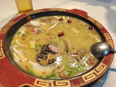 -牛得很·鲜牦牛肉烧烤·牛羊肉菌汤锅(康定店)