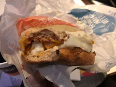 鸡蛋芝士麦满分-麦当劳(北方国贸大厦店)