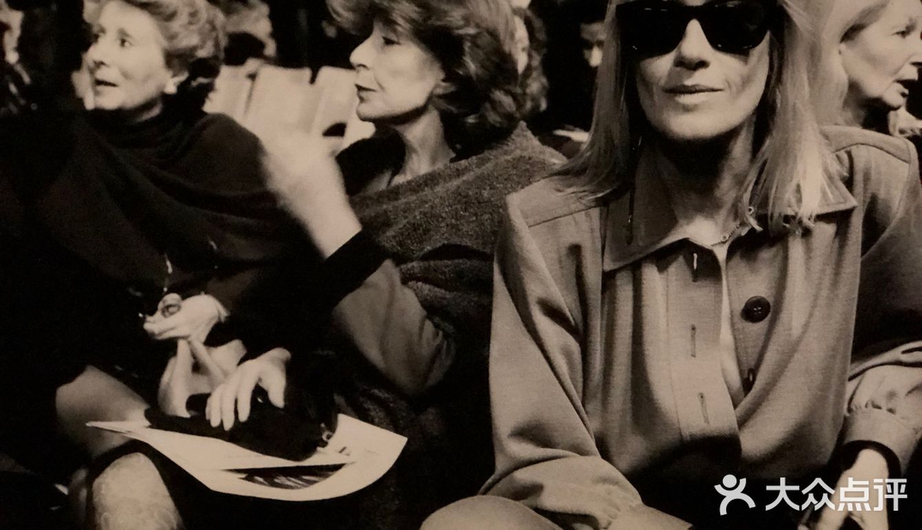 值得刷的商业展之YSL