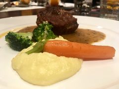 -食间牛排(湖西路店)