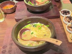 -良米山·云南野生菌过桥米线(上海首店)