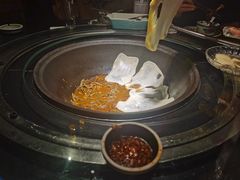 -挂旗柴锅鸡(蚌山区嘉年华店)